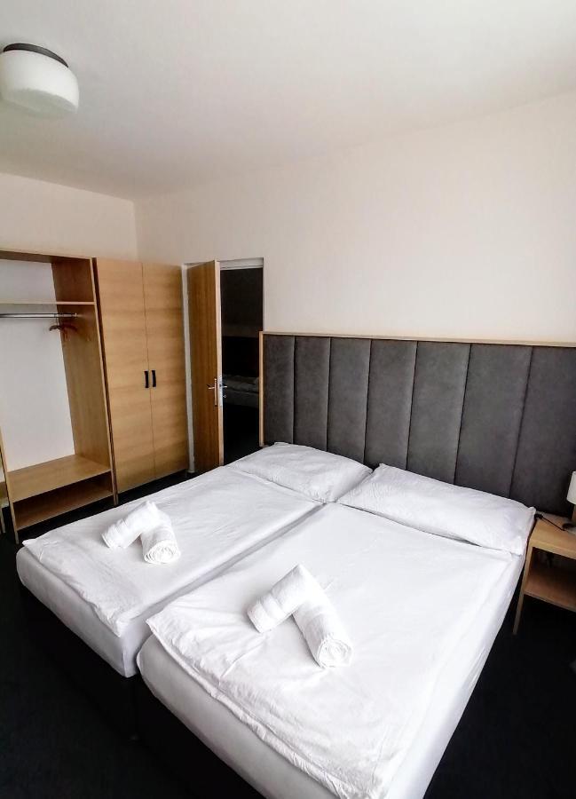 Horsky Hotel Jelenovska S Bazenem V Cene Valašské Klobouky Екстериор снимка