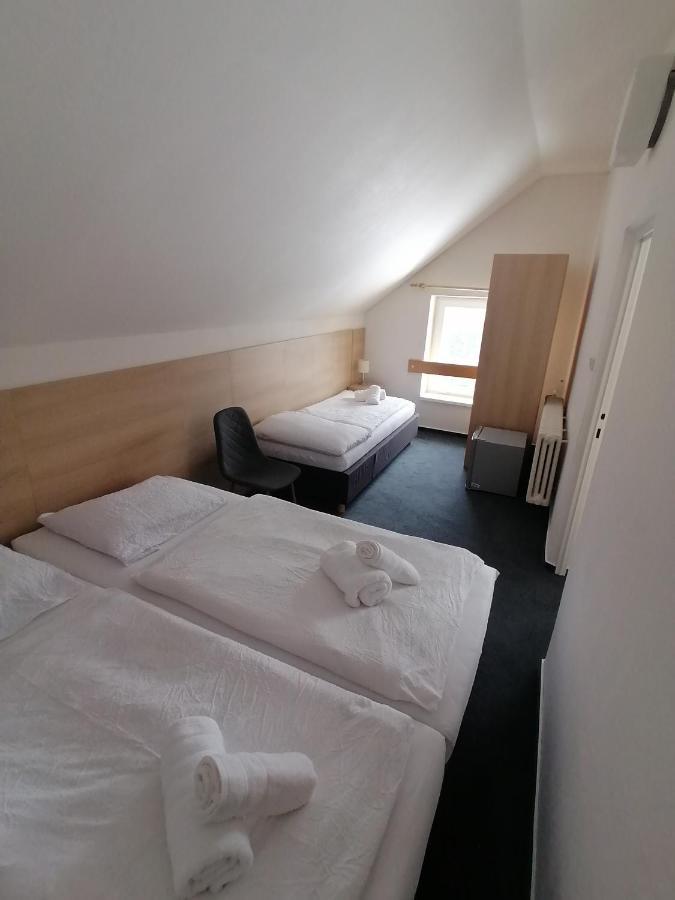 Horsky Hotel Jelenovska S Bazenem V Cene Valašské Klobouky Екстериор снимка